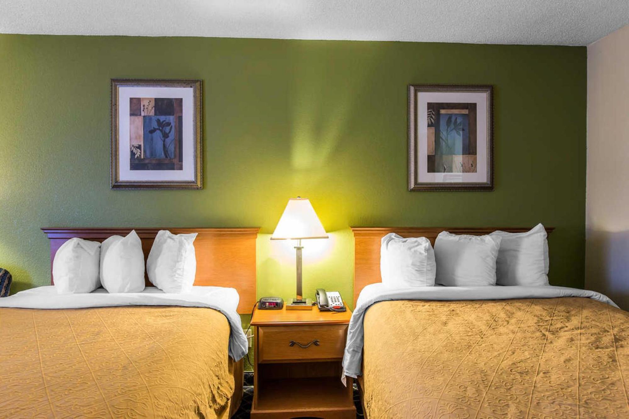 Double Room Two Double Beds Smoking