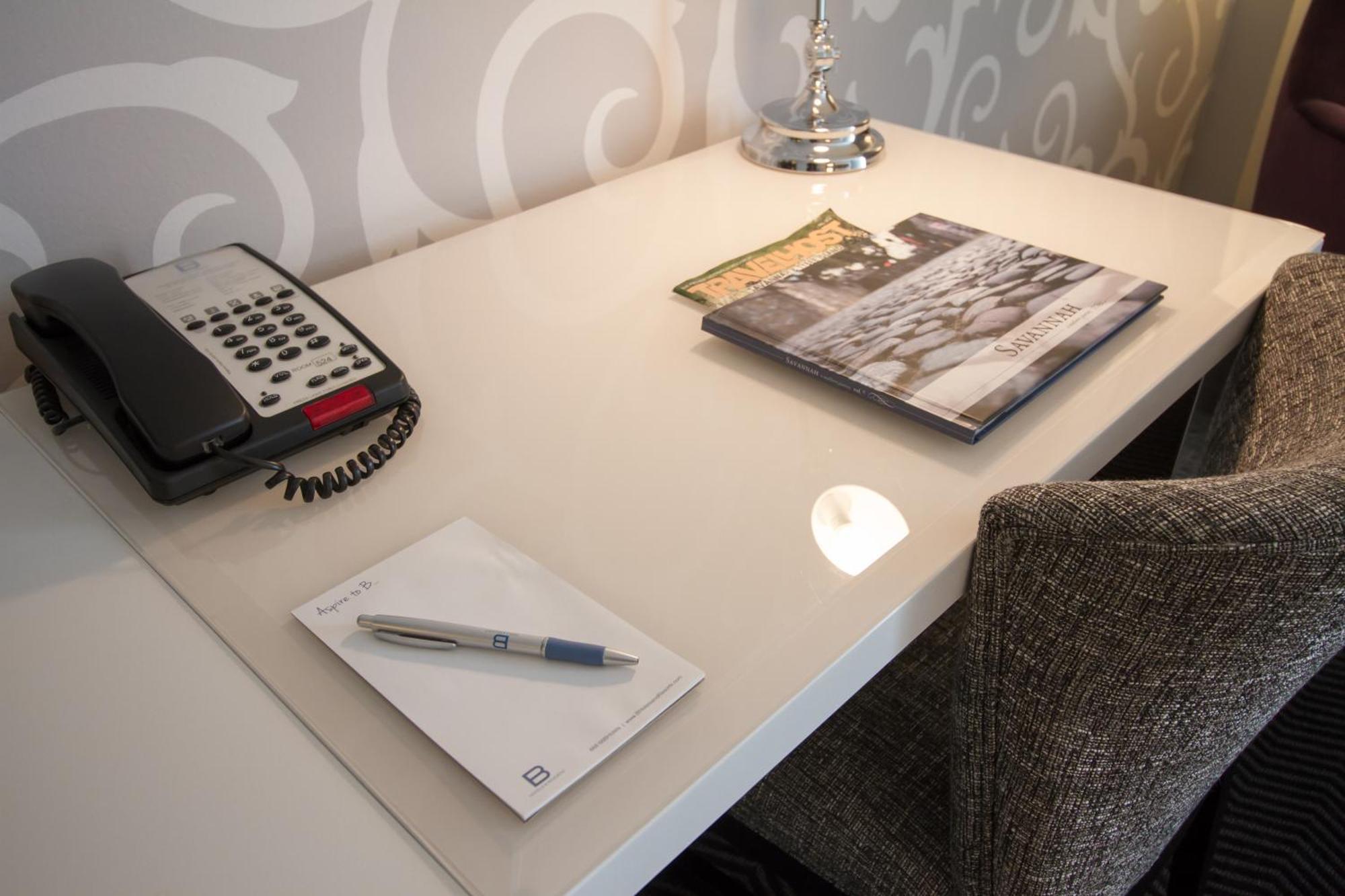 King Suite Mobility Access or Non-Smoking
