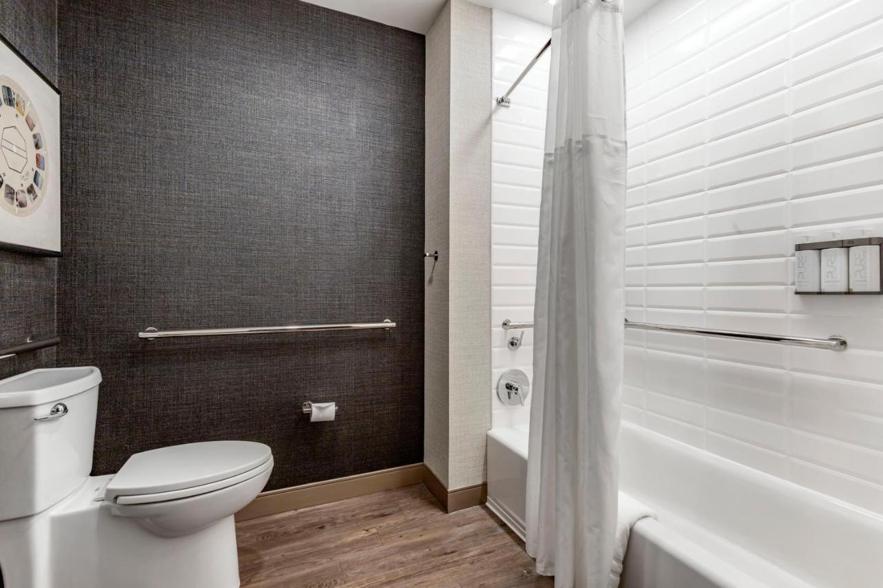 Quadruple Room Two Queen Beds Disability Access or Non Smoking