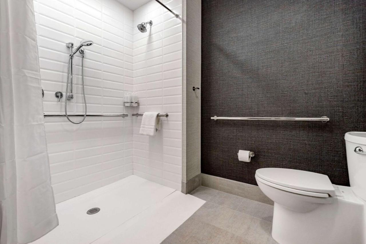 Quadruple Room Two Queen Beds Disability Access or Non Smoking