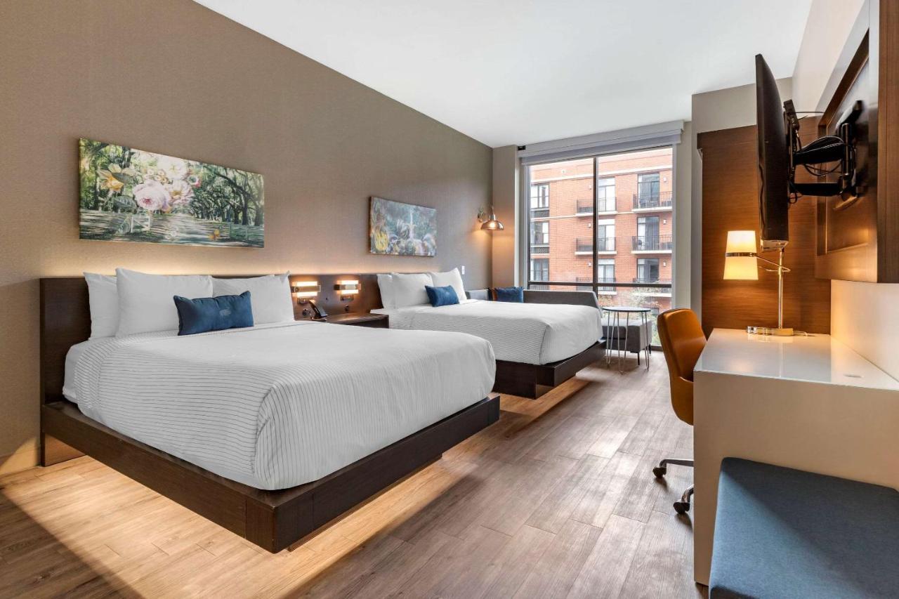 Quadruple Room Two Queen Beds Disability Access or Non Smoking