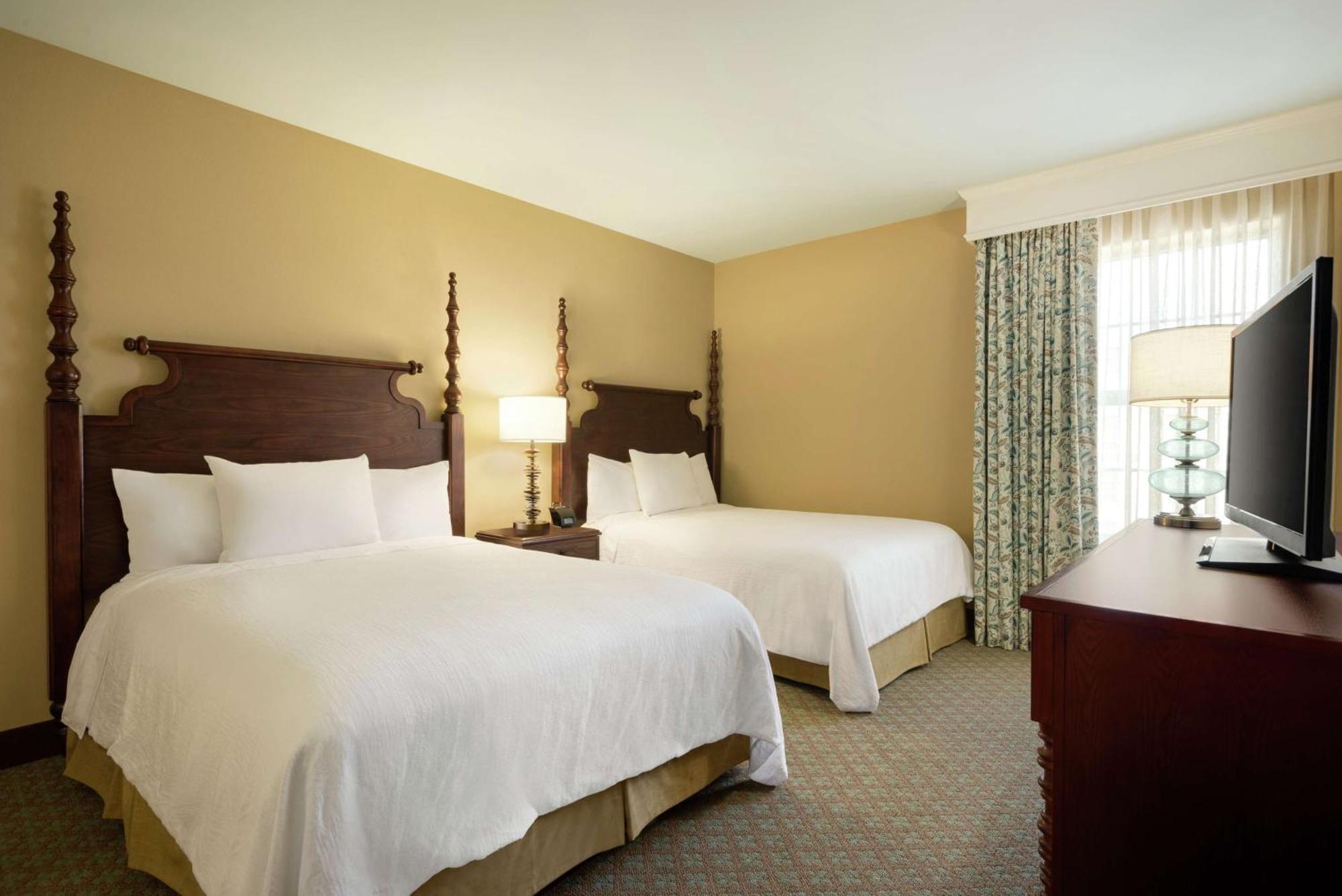 Deluxe Two-Bedroom Suite Non-Smoking