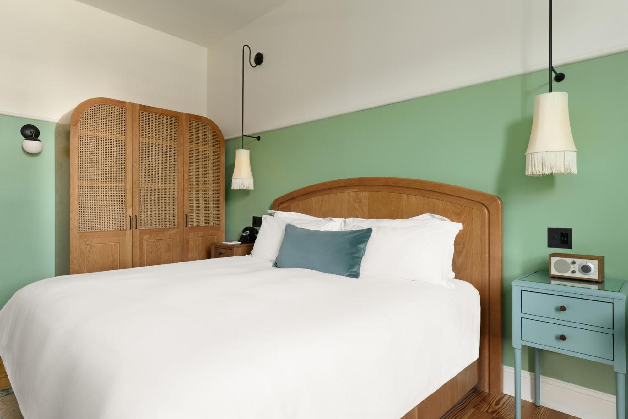 King Room,1609351032:JPEG