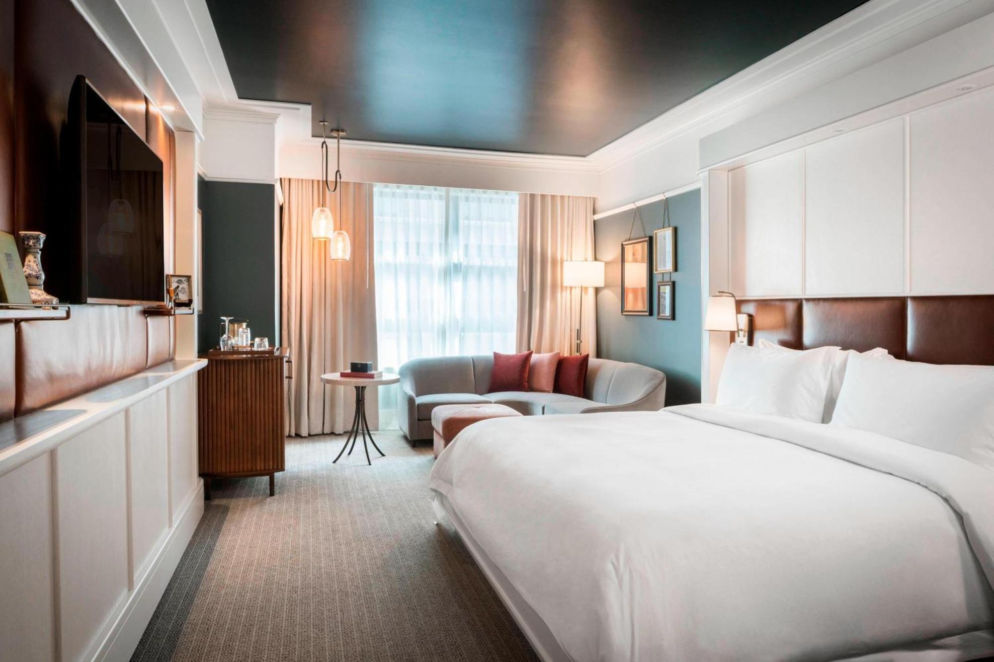 Grand Superior King Larger Guest room