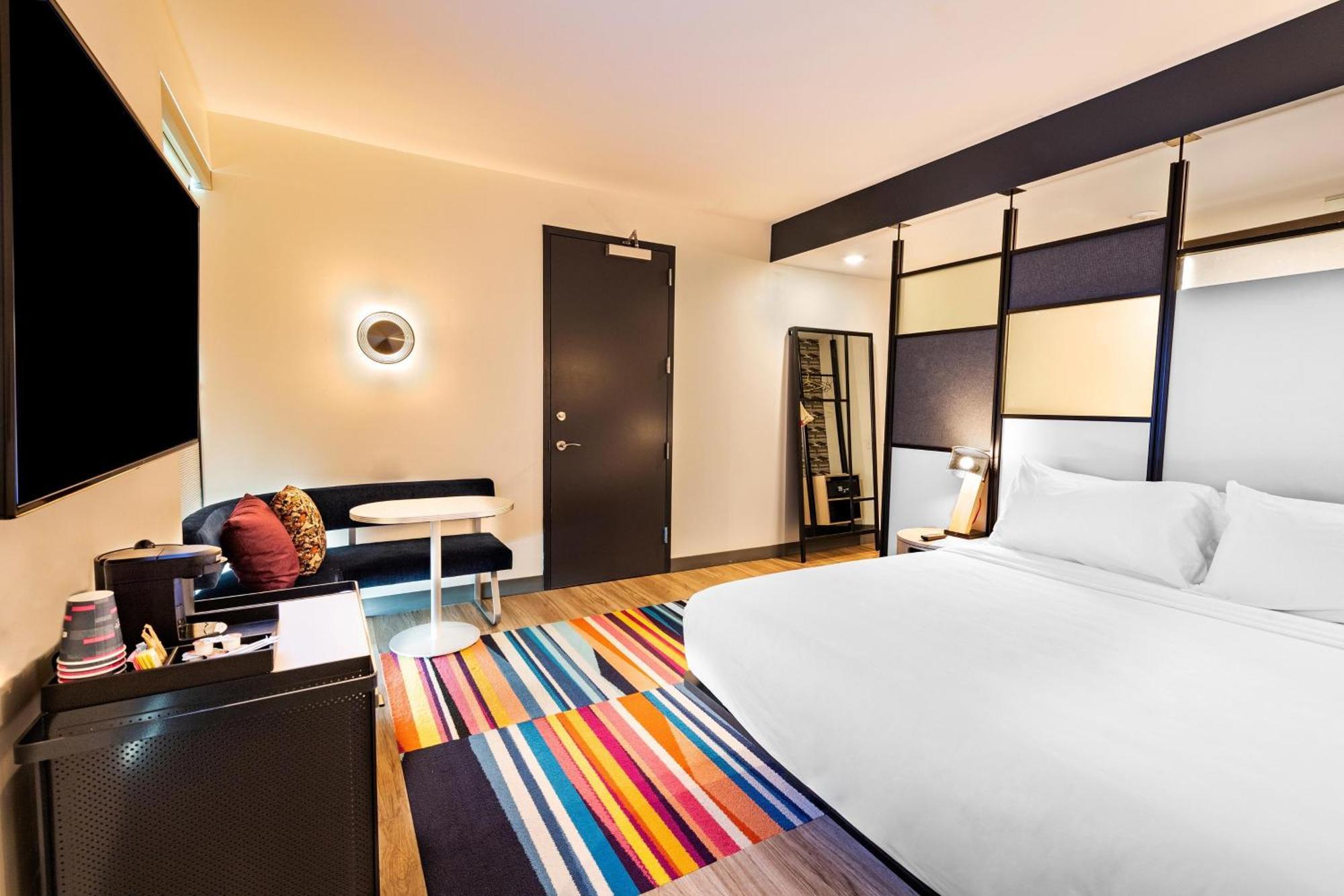 King Room,1643209020:JPEG