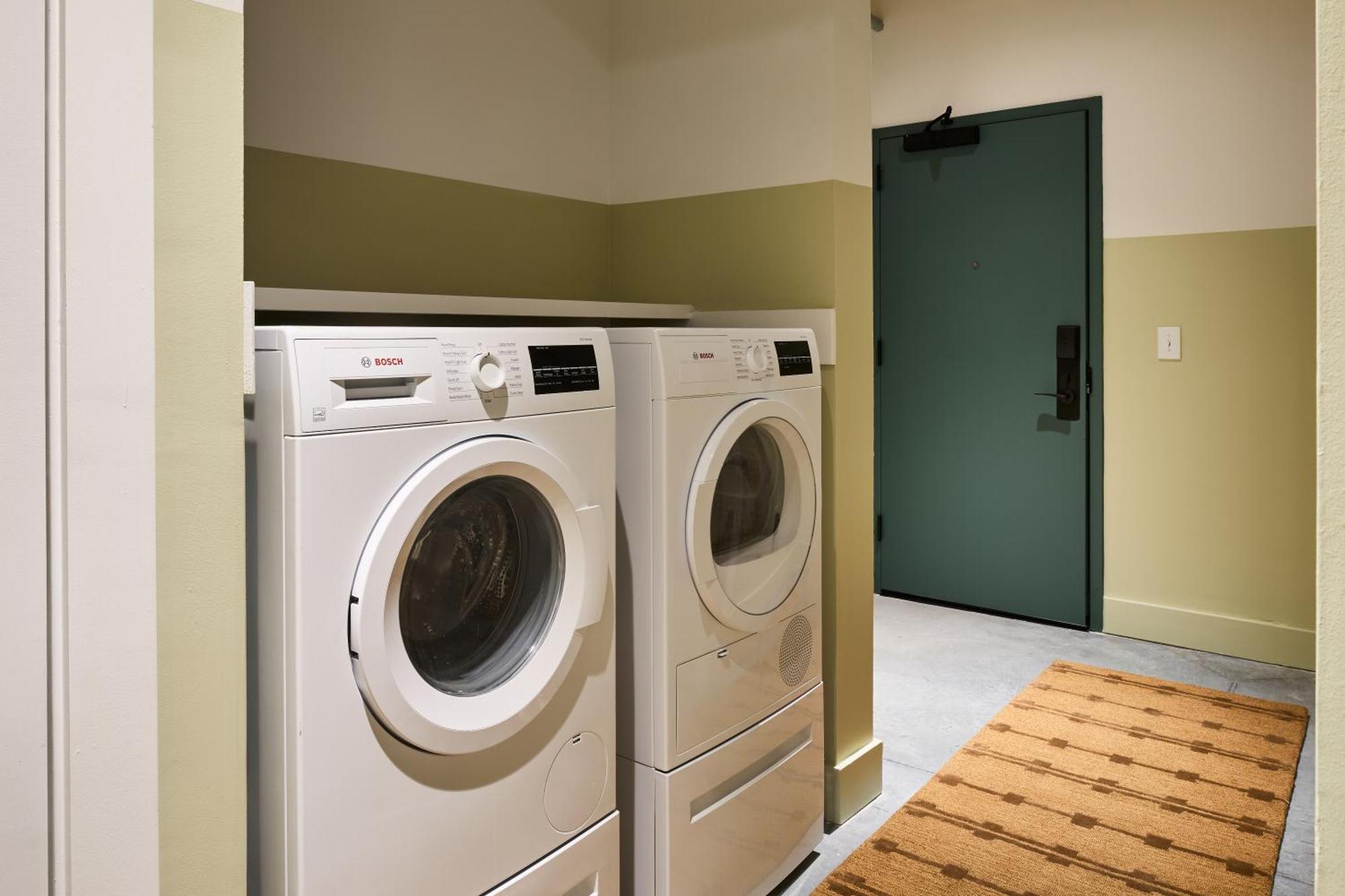 One-Bedroom King Suite Hearing Accessible