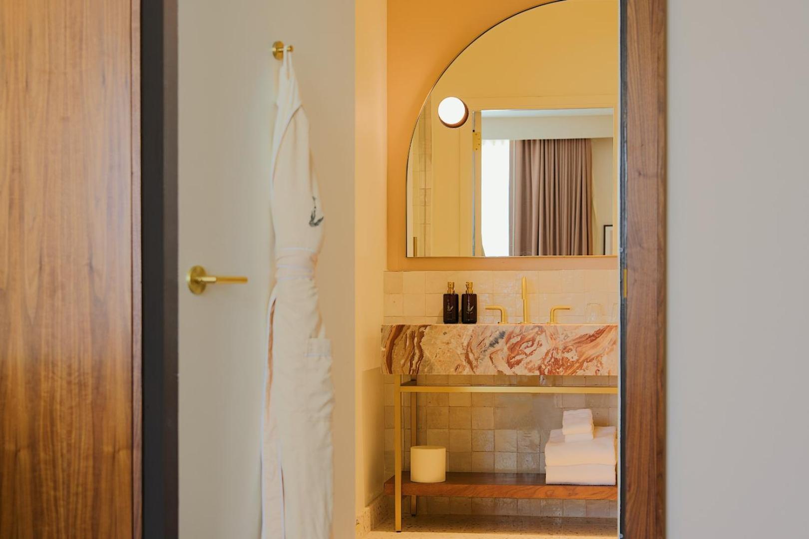 King Suite