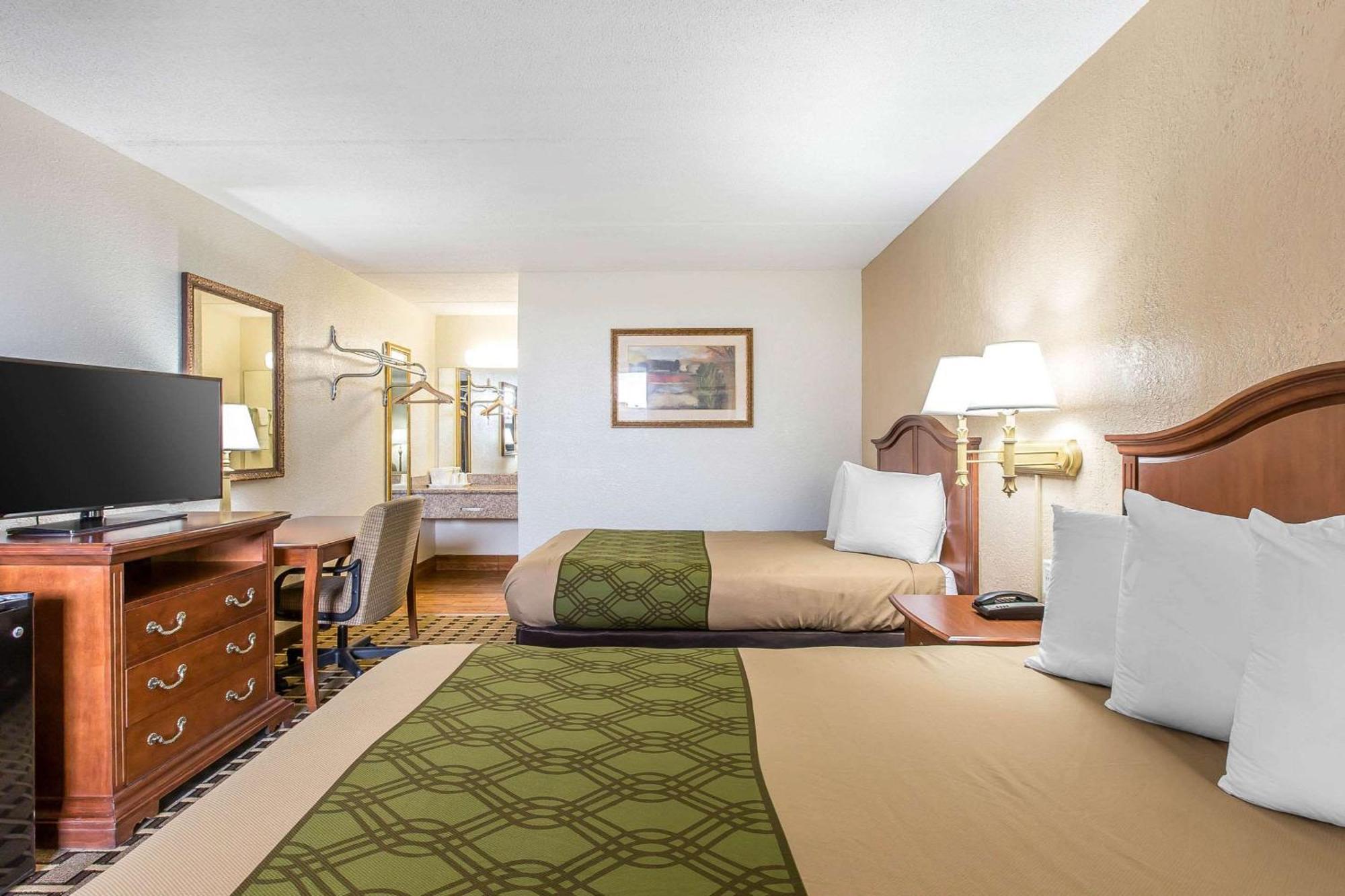 Double Room Two Double Beds Smoking
