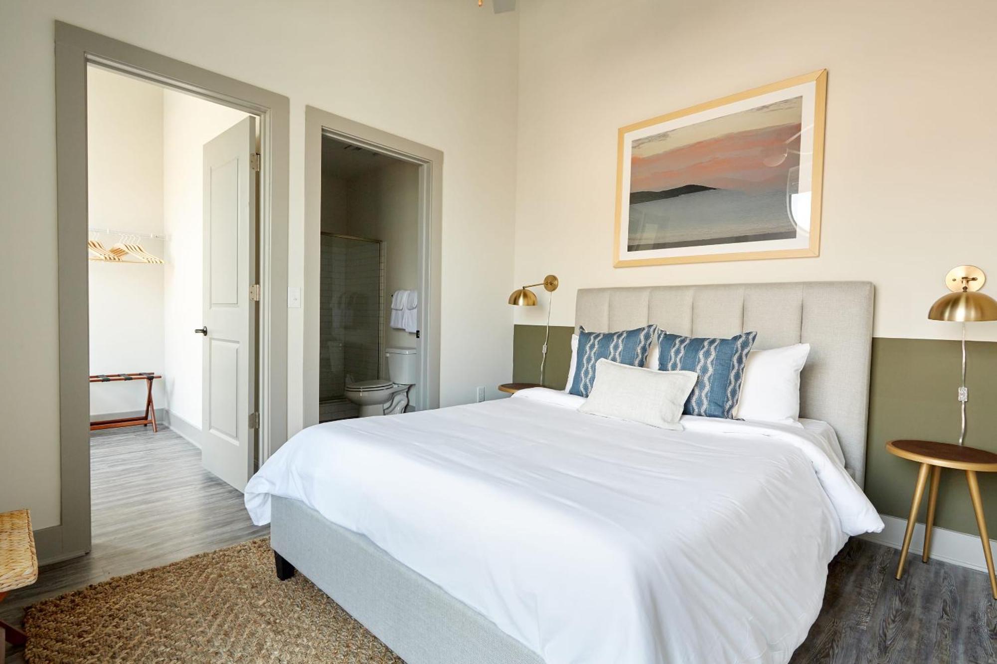 One-Bedroom Apartment Self Check Virtual Front Desk