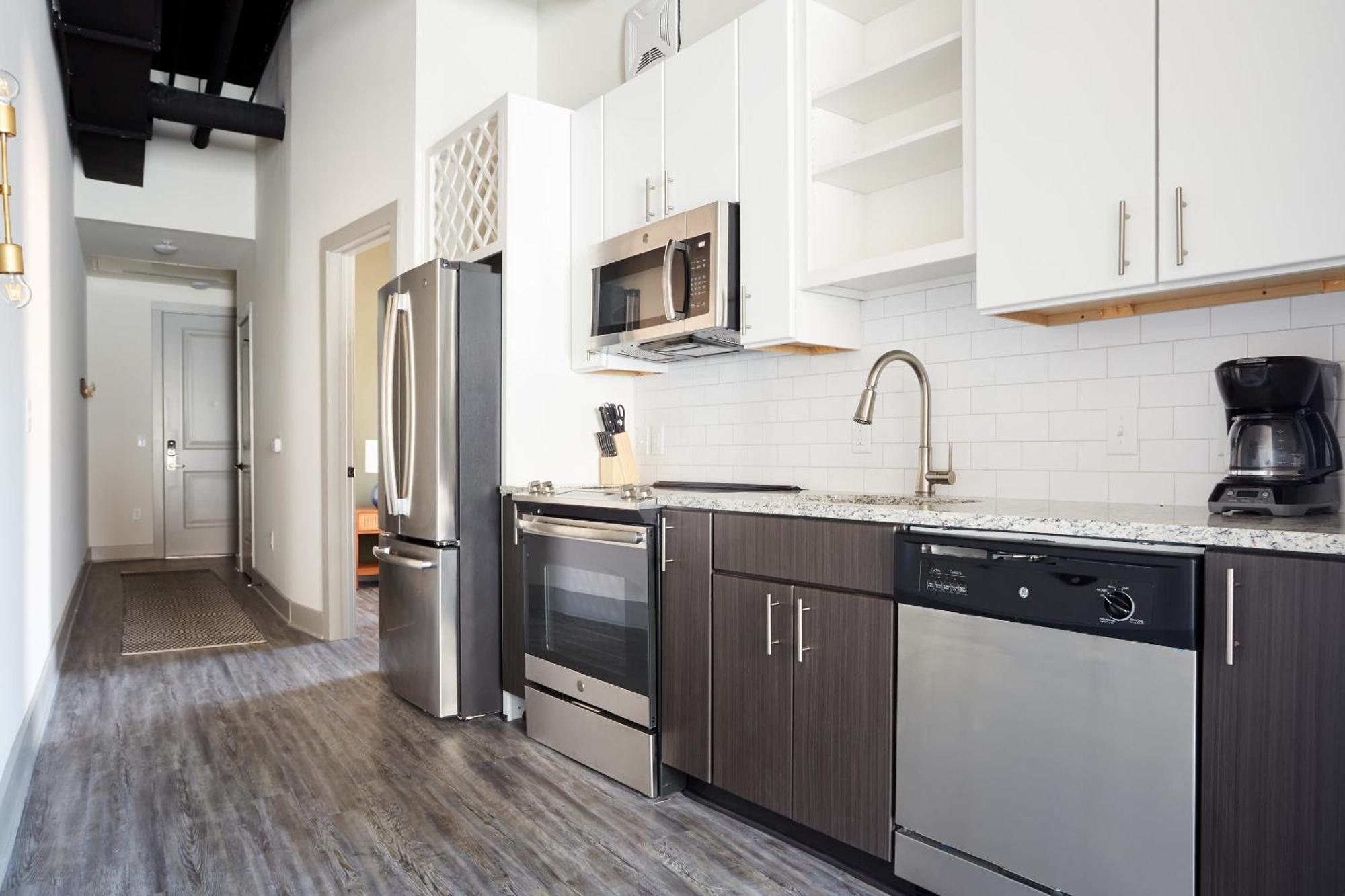 One-Bedroom Apartment Self Check Virtual Front Desk