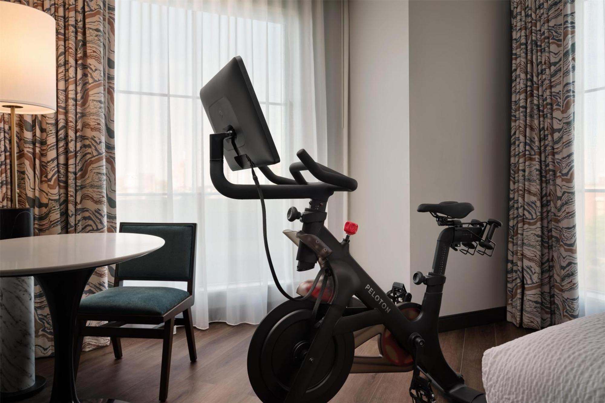 King Room Peloton Bike