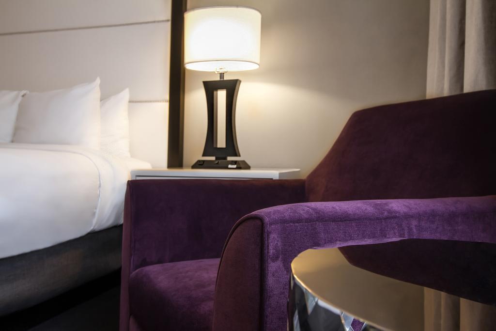 King Suite Mobility Access or Non-Smoking