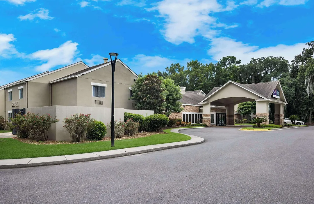 Mainstay Suites Savannah Midtown-1