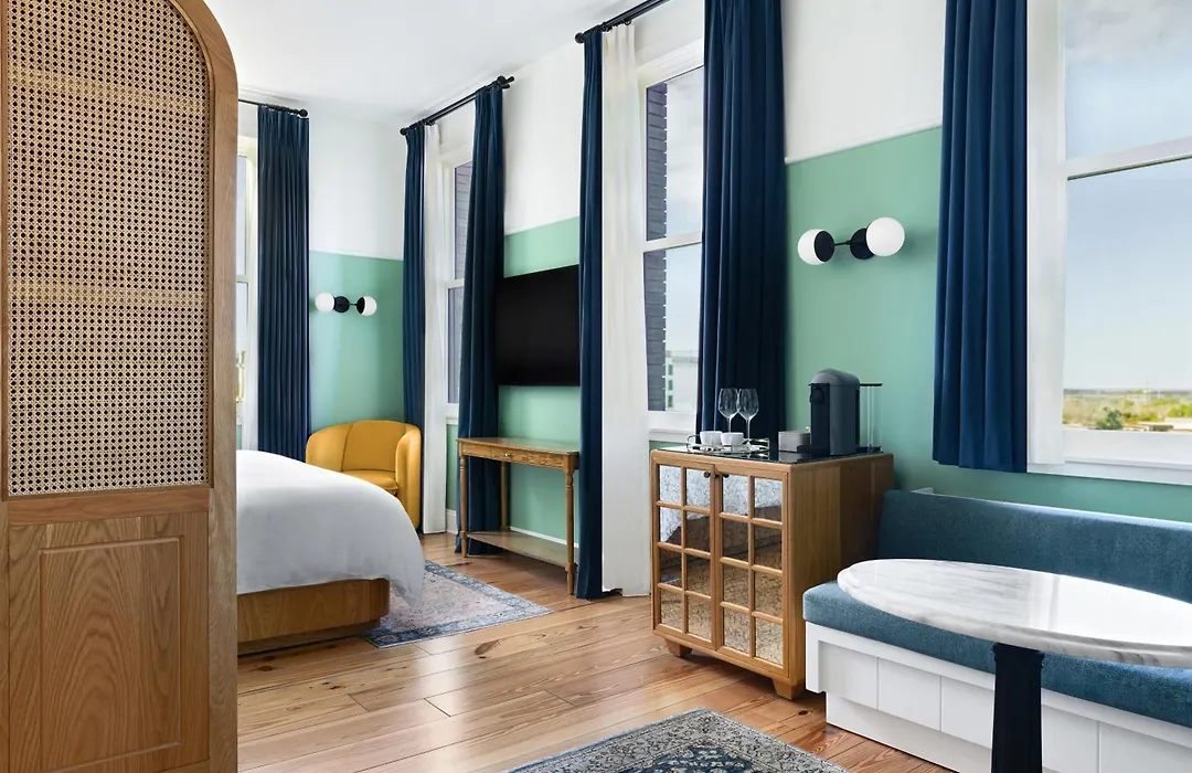 The Drayton Hotel Savannah, Curio Collection By Hilton-1