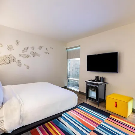 Aloft By Marriott Savannah Downtown Historic District-3