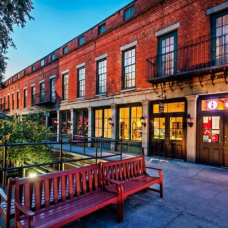 River Street Inn (Adults Only)-2