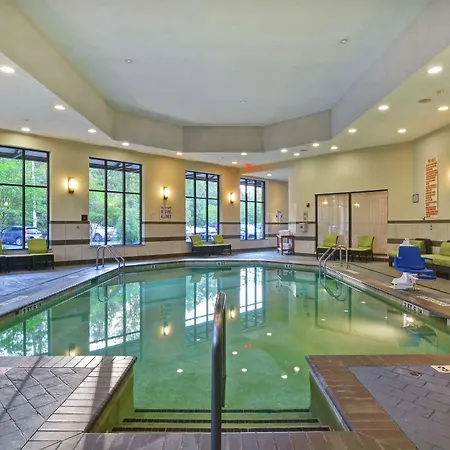Embassy Suites Savannah Airport-3