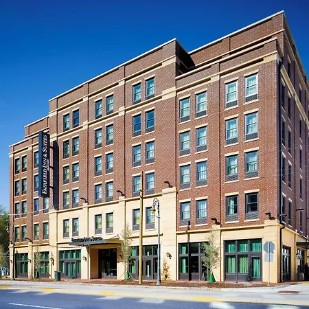 Fairfield Inn & Suites By Marriott Savannah Downtown Historic District-3