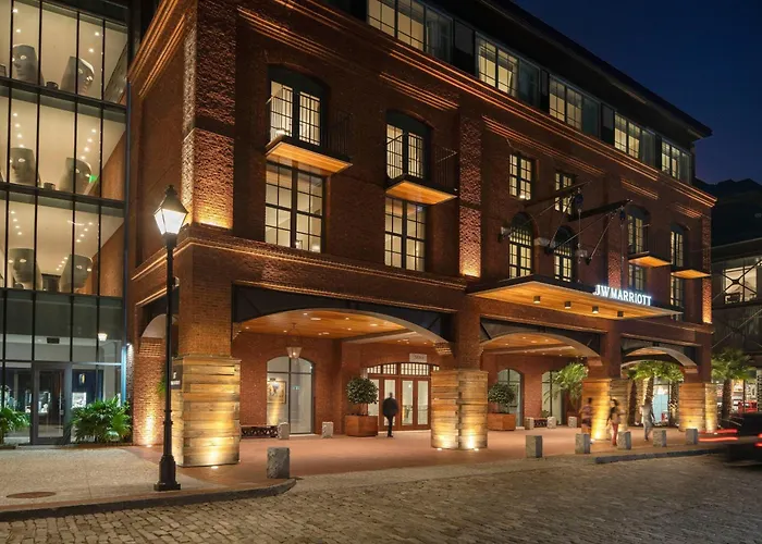 Savannah Georgia HotelsJw Marriott Plant Riverside District