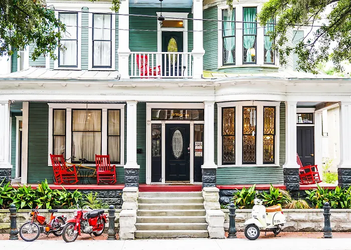 The Isetta Inn Savannah